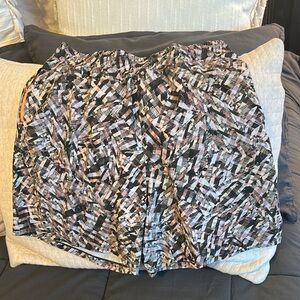 Men’s Lulu shorts